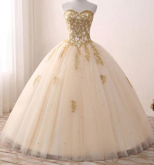 Women Lace Prom Dresses Long Sweet 16 Appliques Evening Gowns Formal Party Dress YPD315
