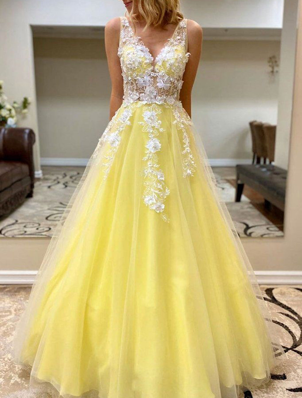 Women A-Line Lace Prom Dresses Long Appliques Evening Gowns V-Neck Formal Party Dress YPD873