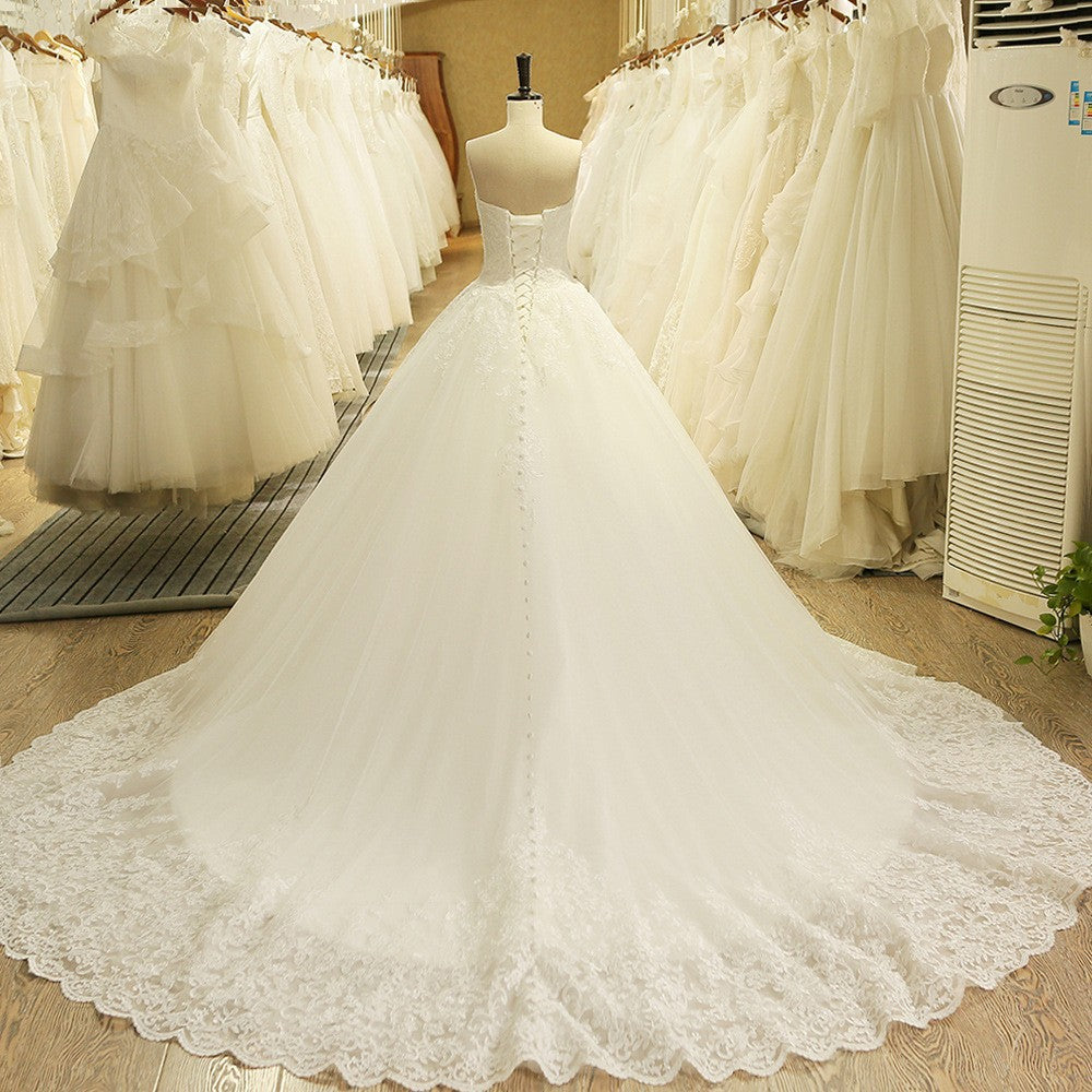 Women Lace Wedding Dresses Sweetheart Long Appliques Bridal Gowns YWD068