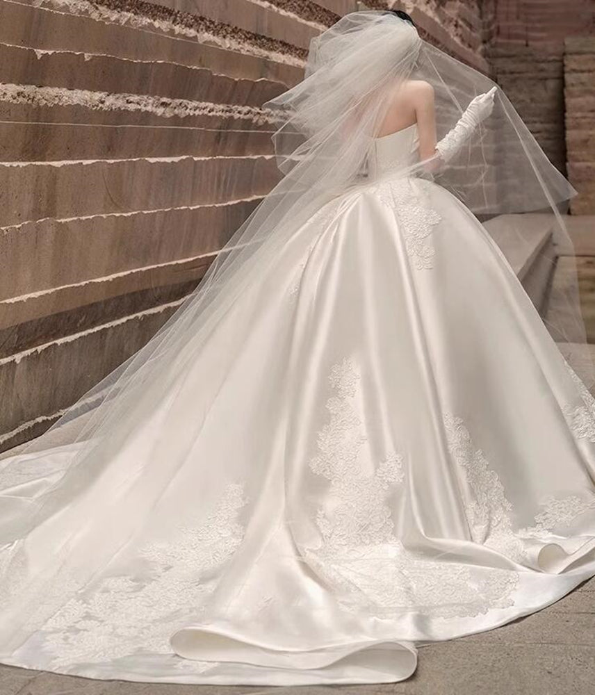 Women Satin Appliques Wedding Dresses Long Strapless Bridal Gowns YWD037