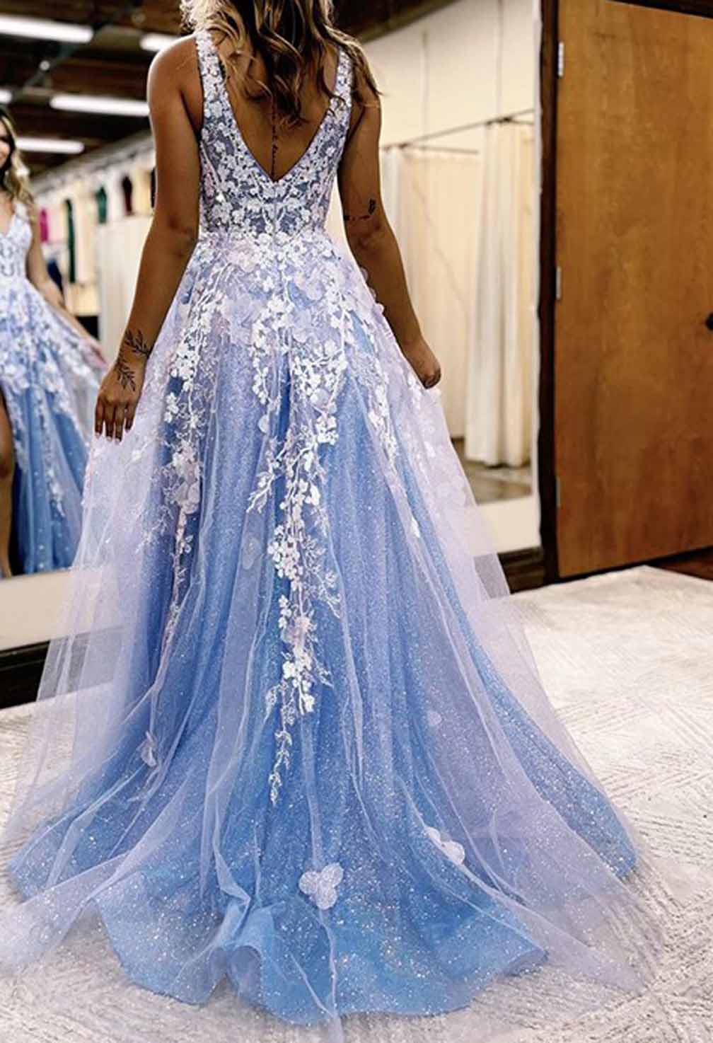 Women A-Line Appliques Prom Dresses Long V-Neck Evening Gowns Formal Party Dress YPD579