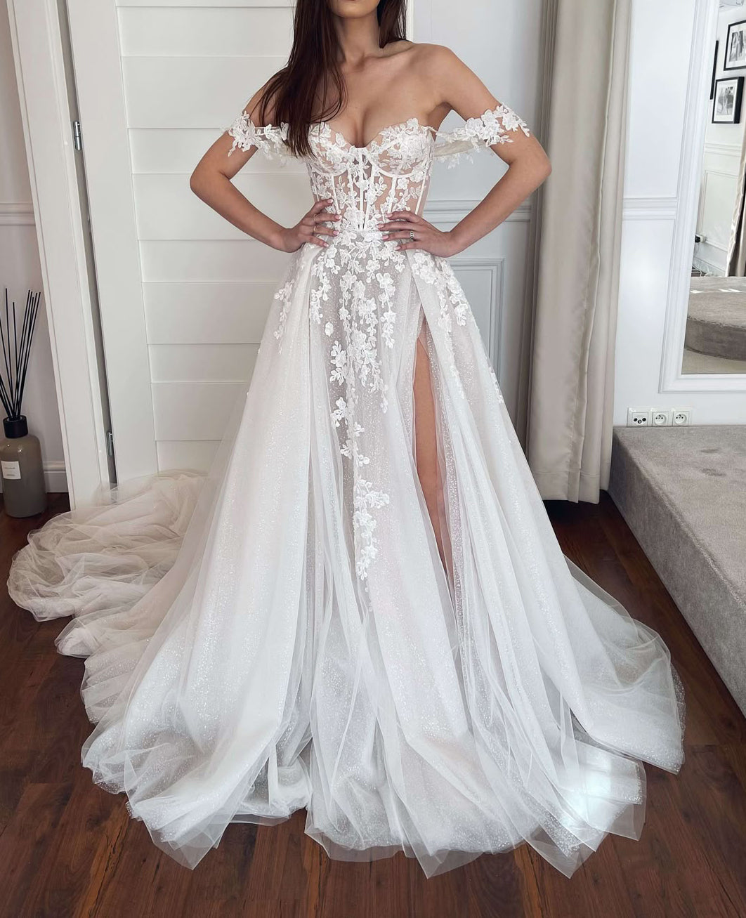 Women Side Slit Wedding Dresses Off Shoulder Appliques Bridal Gowns YWD246