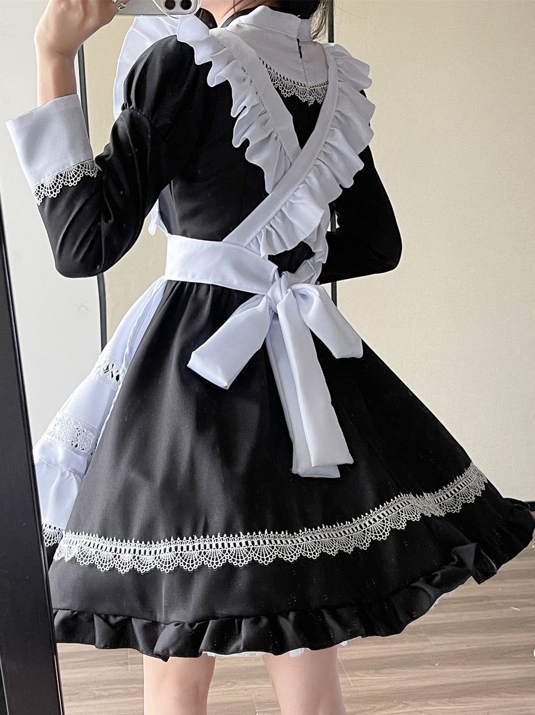 Anime Maid Cosplay Costume Dress for School Girls Halloween Maid Outfits Cute Lolita Dress YCC038