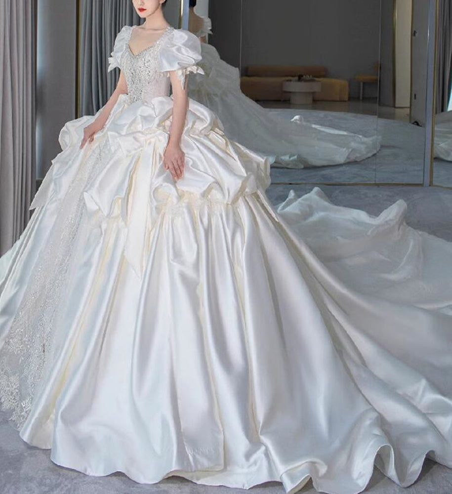 Women Satin Beadings Wedding Dresses Long Appliques Bridal Gowns YWD044