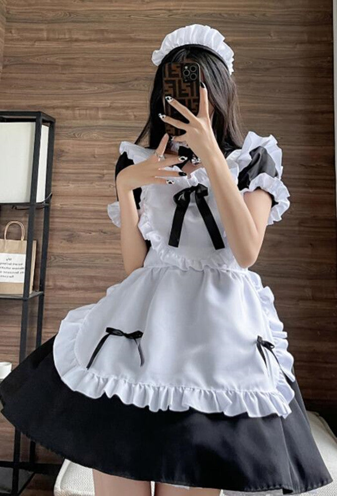 Anime Maid Cosplay Costume Dress for School Girls Halloween Maid Outfits Cute Lolita Dress YCC102