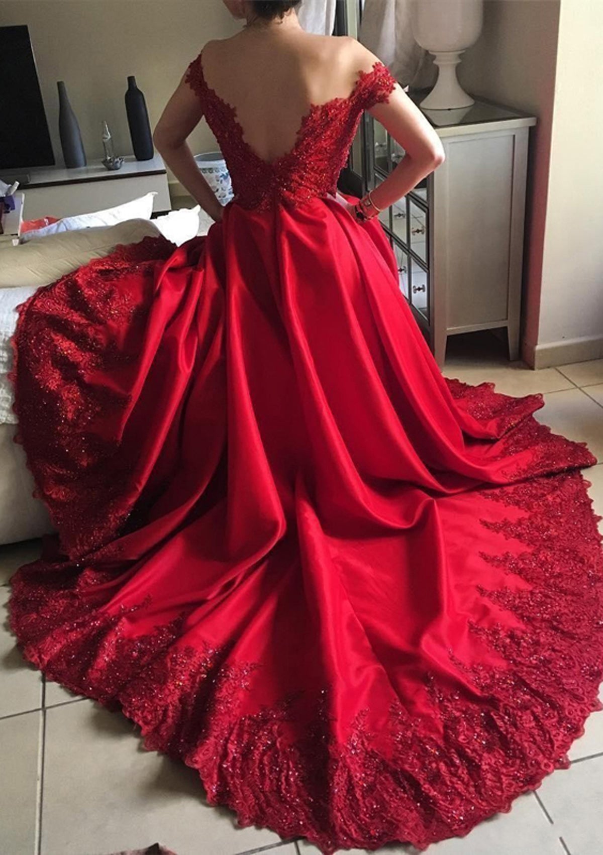 Women Off-the-Shoulder Prom Dress Long Appliques Evening Gowns Princess Party Dress YPD817