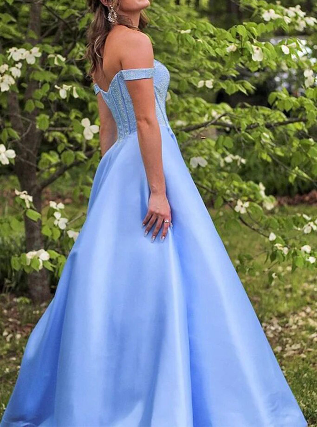 Women V-Neck Satin Prom Dresses Long Off the Shoulder Evening Gowns Sleeveless Formal Party Dress YPD676