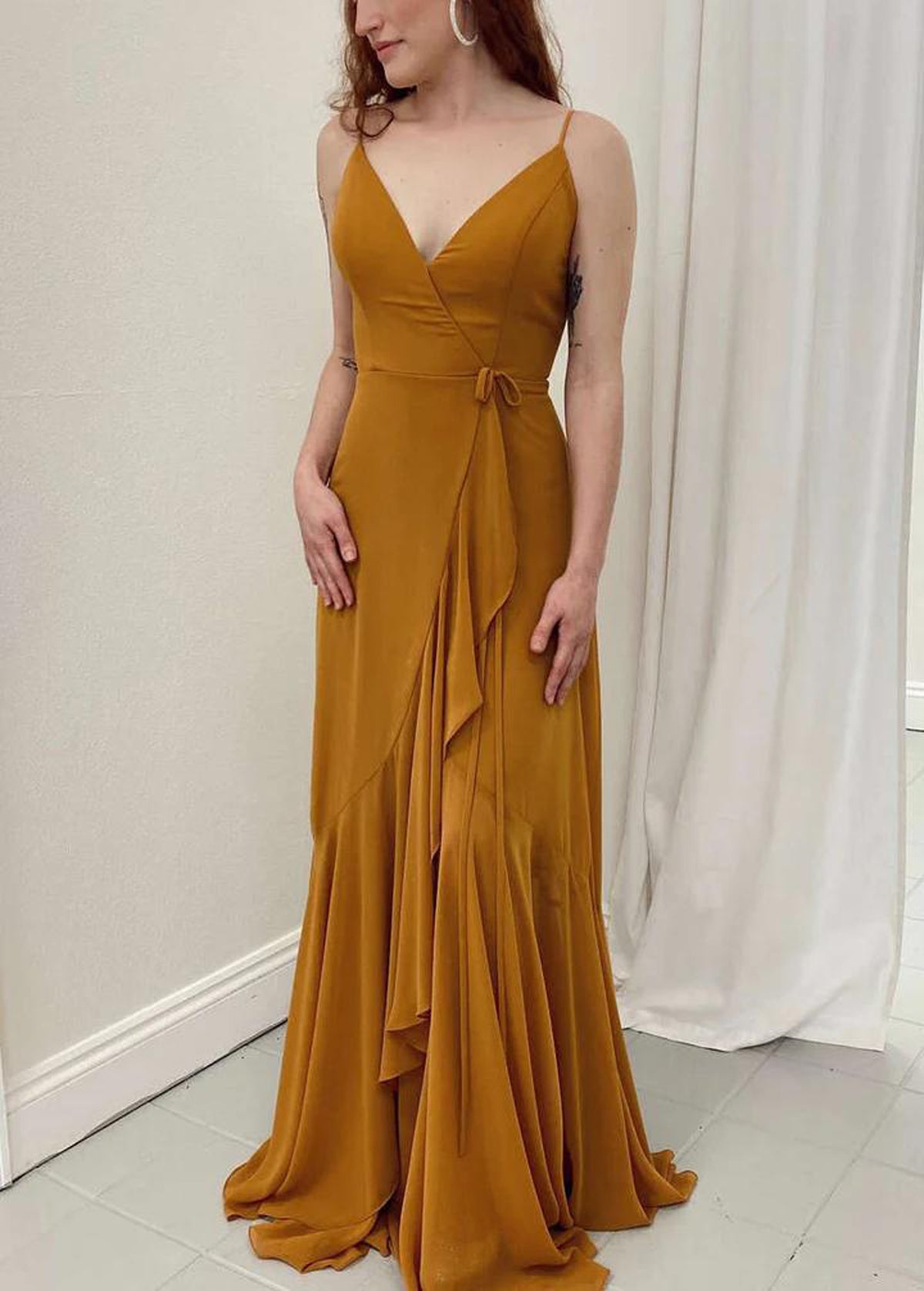 Women Spaghetti Straps Bridesmaid Dress Long V-Neck Prom Gowns Fashion Wedding Party Dress YBD040