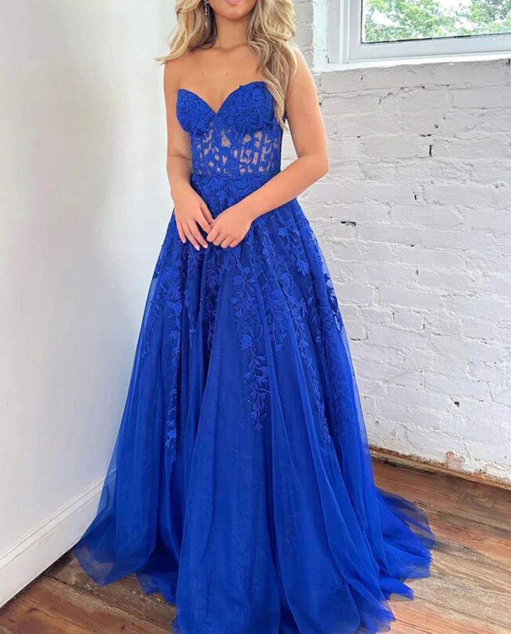 Women A-Line Lace Prom Dresses Long Strapless Appliques Evening Gowns Sleeveless Formal Party Dress YPD674