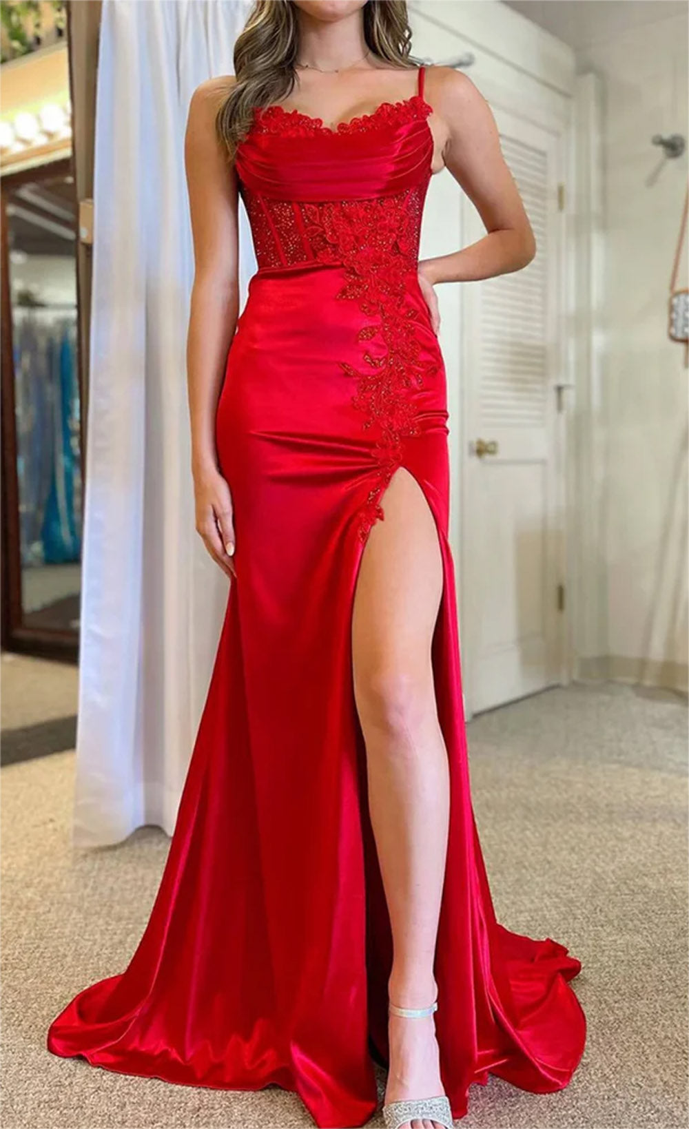 Women Sheath Satin Lace Prom Dresses Long Spaghetti Straps Appliques Evening Gowns Sleeveless Formal Party Dress YPD623