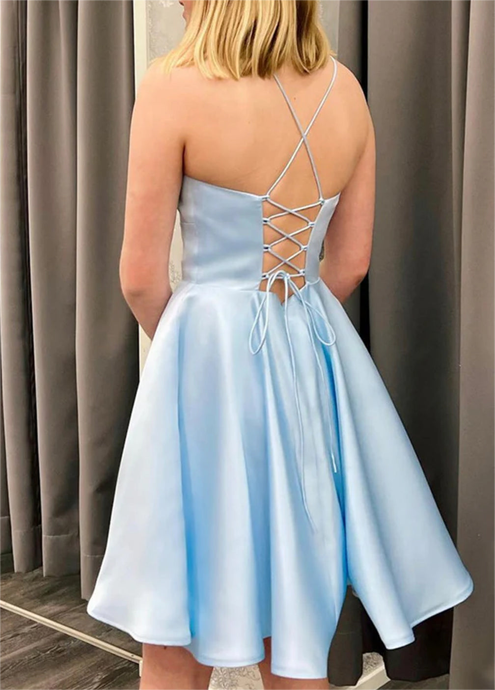 Women A-Line Homecoming Dresses Mini Girls Backless Cocktail Party Gowns YHD334