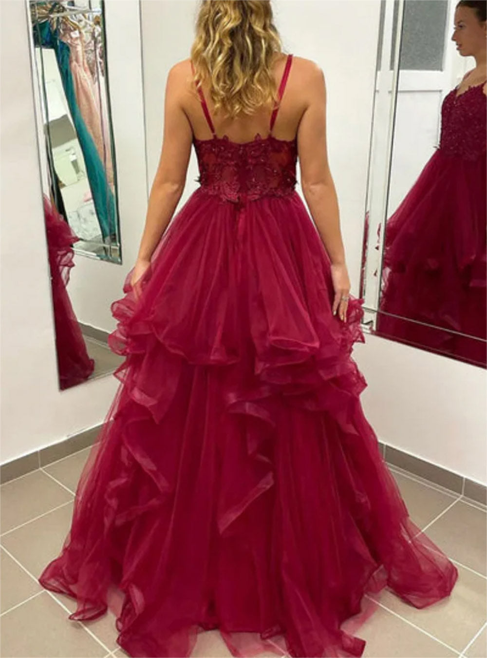 Women Tulle Lace Prom Dresses Long V Neck Appliques Evening Gowns Sleeveless Formal Party Dress YPD647