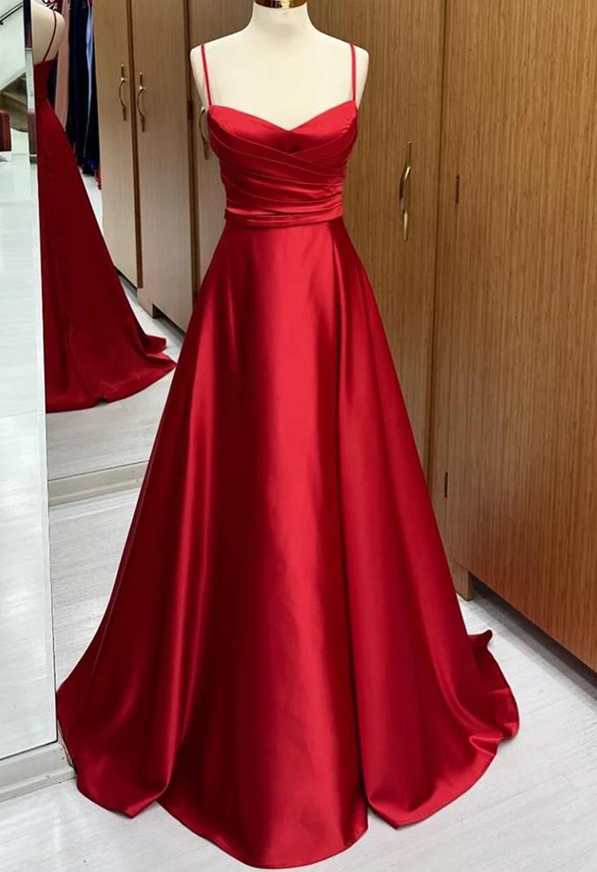 Women Spaghetti Straps Bridesmaid Dress Long Satin Prom Gowns Fashion Wedding Party Dress YBD013