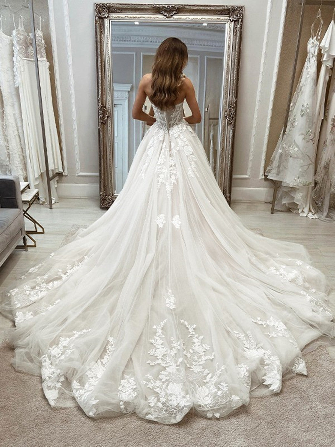Women A-Line Sweetheart Wedding Dresses Long Lace Appliques Bridal Gowns YWD144