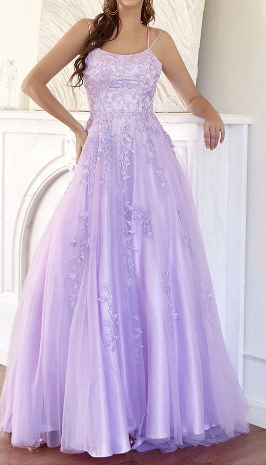 Women A-Line Lace Prom Dresses Long Appliques Evening Gowns Spaghetti Straps Formal Party Dress YPD875