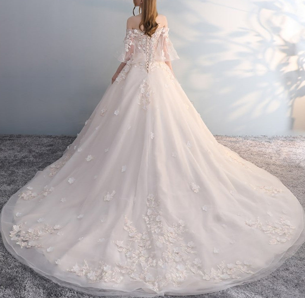 Women Tulle Appliques Wedding Dresses Long Sweetheart Bridal Gowns YWD062