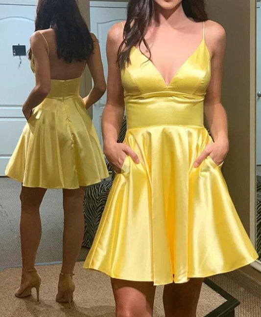 Women Satin Prom Dresses Short Cocktail Gowns Girls V-Neck Homecoming Dresses Short Graduation Dress YHD276