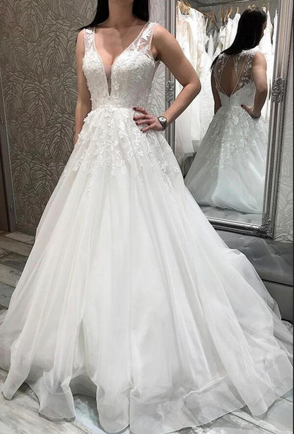 Women V-Neck Wedding Dresses Long Appliques Bridal Gowns YWD074