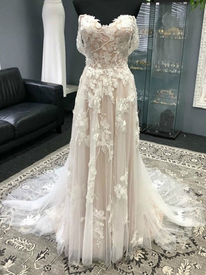 Women Lace Appliques Wedding Dresses Long Sleeveless Bridal Gowns YWD130