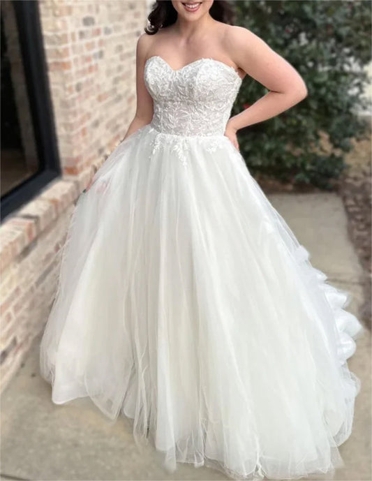 Women A-Line Lace Prom Dresses Long Sweetheart Appliques Evening Gowns Sleeveless Formal Party Dress YPD632