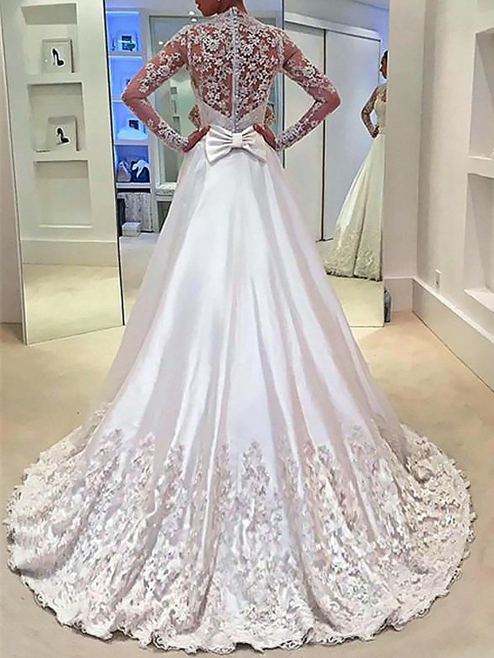 Women A-Line Appliques Wedding Dresses Long Sleeves Lace Bridal Gowns YWD165